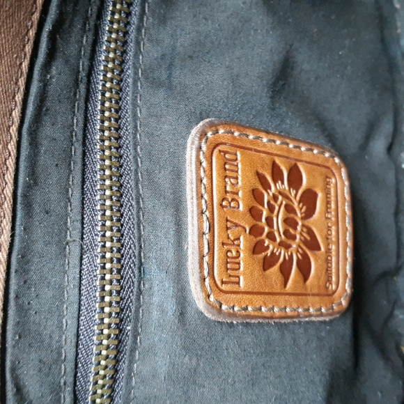 Lucky Brand Crossbody Saddle Bag - Picture 8 of 10